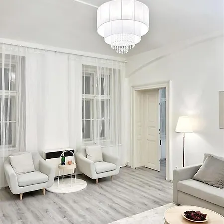 Elegant Cozy In Center Apartamento