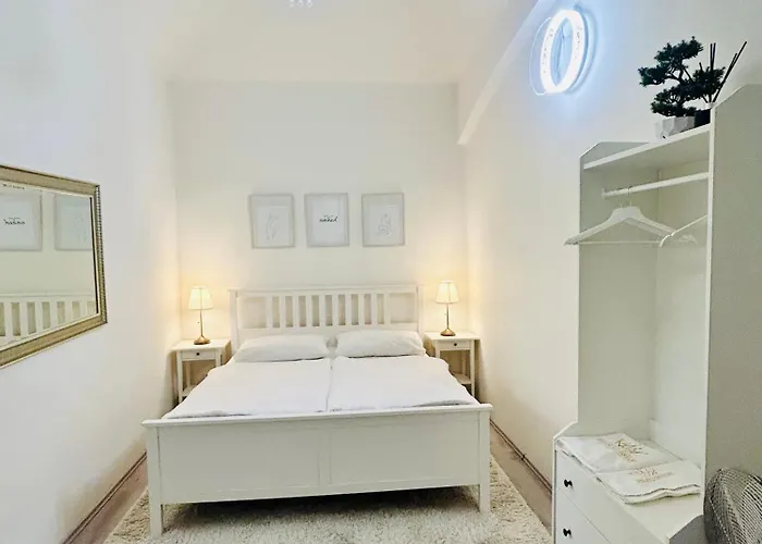 Elegant Cozy In Center Apartamento